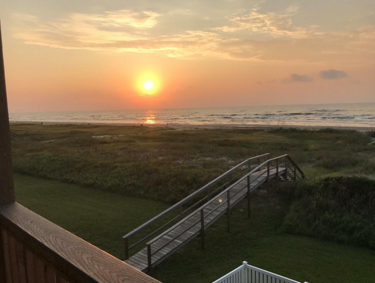 Beachfront Bliss Galveston Bagian luar foto